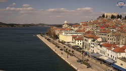 Nábřeží a město