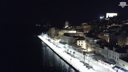 Nábřeží a město