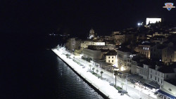 Nábřeží a město