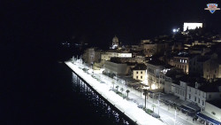 Nábřeží a město