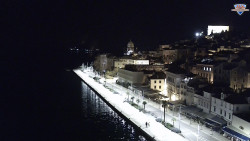 Nábřeží a město