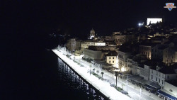 Nábřeží a město