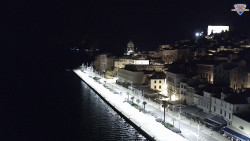 Nábřeží a město