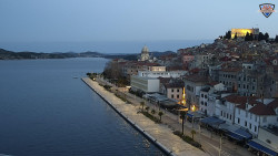 Nábřeží a město