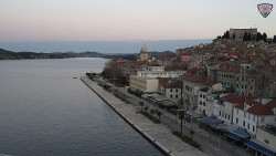 Nábřeží a město