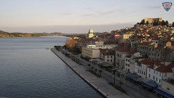 Nábřeží a město