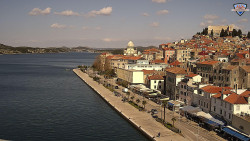 Nábřeží a město