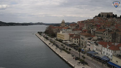 Nábřeží a město