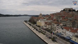 Nábřeží a město