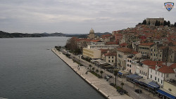 Nábřeží a město