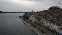 Nábřeží a město