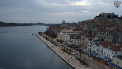 Nábřeží a město