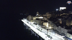 Nábřeží a město