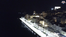 Nábřeží a město