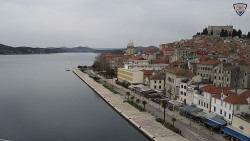 Nábřeží a město