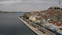 Nábřeží a město