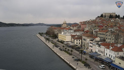 Nábřeží a město