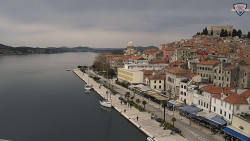 Nábřeží a město