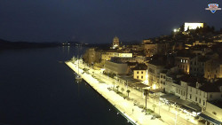 Nábřeží a město