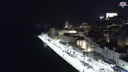 Nábřeží a město