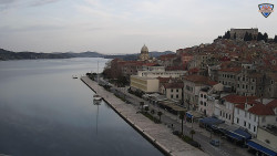 Nábřeží a město