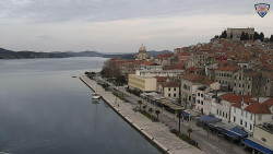 Nábřeží a město