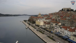 Nábřeží a město