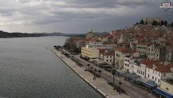 Nábřeží a město