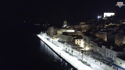 Nábřeží a město