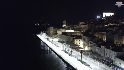 Nábřeží a město