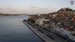 Nábřeží a město