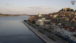 Nábřeží a město