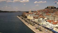 Nábřeží a město