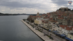 Nábřeží a město