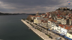 Nábřeží a město