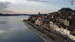 Nábřeží a město