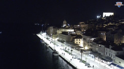 Nábřeží a město