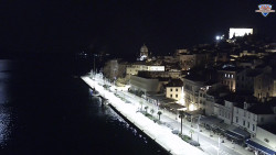 Nábřeží a město