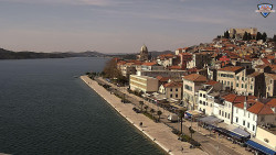 Nábřeží a město