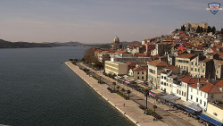 Nábřeží a město