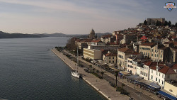 Nábřeží a město