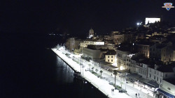 Nábřeží a město