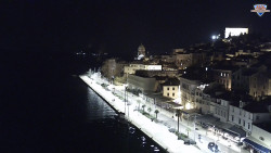 Nábřeží a město