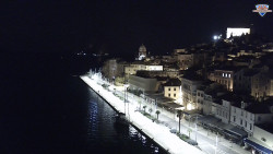 Nábřeží a město