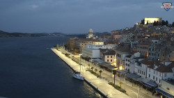 Nábřeží a město