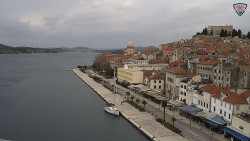 Nábřeží a město