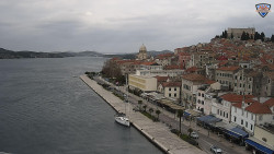 Nábřeží a město