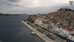 Nábřeží a město