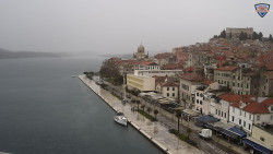 Nábřeží a město