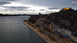 Nábřeží a město